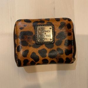 Dooney & Bourke wallet